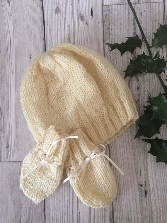 baby bobble hat and mittens