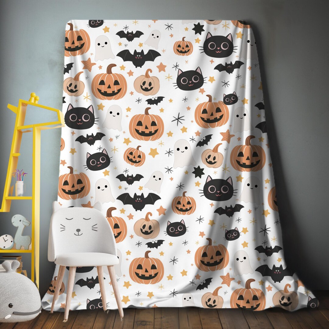 Spooky Feline Quilted Blanket NCU0TH1517