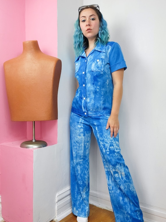 Vintage 70s Blue Tie Dye Polyester Pant Suit  / L… - image 1