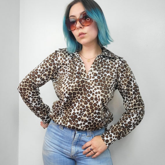 Vintage 1970s Aladdin Leopard Print V-neck Tie Wa… - image 1