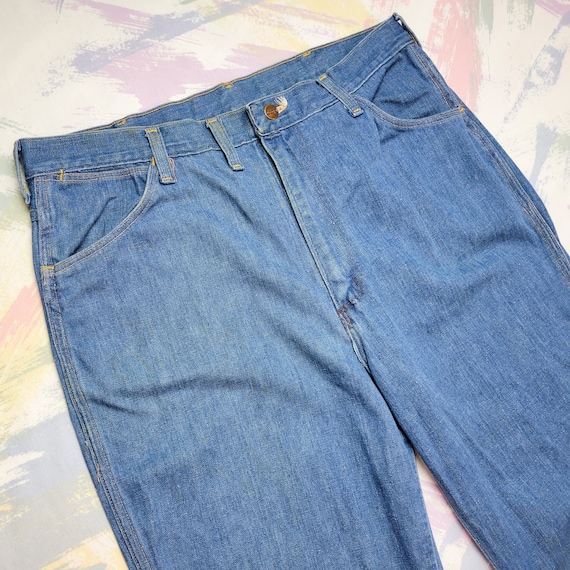 Vintage 1970s Wrangler Bootcut Blue Jeans (size 3… - image 2