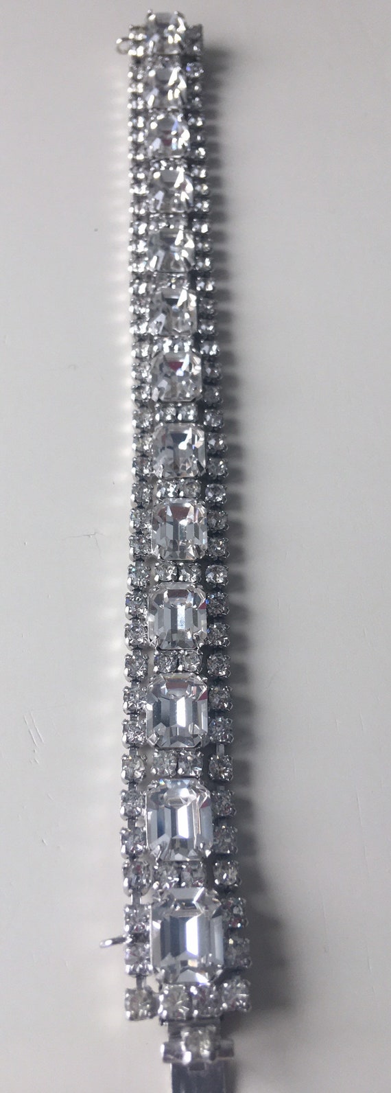 Vintage Kramer clear bracelet