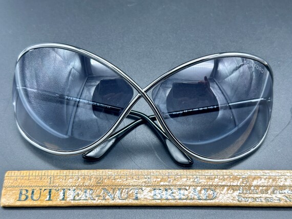 Very nice Tom Ford Miranda Sunglasses with Origin… - image 5