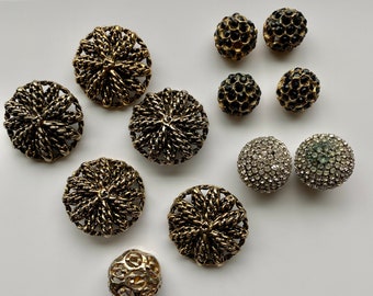 Miscellaneous Lot of 12 Vintage Buttons!