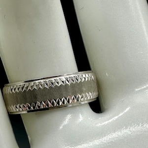 14k White Gold Band - Ring Size 6