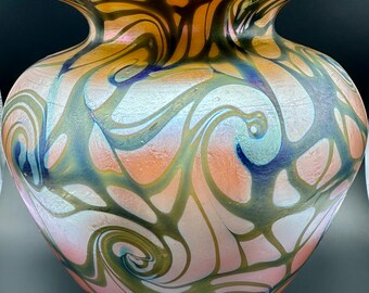 Artisnal Chinese Vase 13
