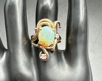 Vintage 14k White Opal & Diamond Ring - Size 6 1/4