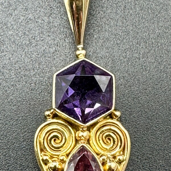 18k Gold Sajen Pendant with Amethyst & Pink Turmaline