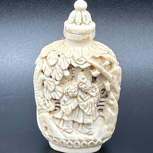 Antique Chinese Carved Bone Snuff Bottle