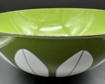 Mid-Century Catherineholm Scandinavian White Lotus Metal Enamel Bowl - 9 1/2”