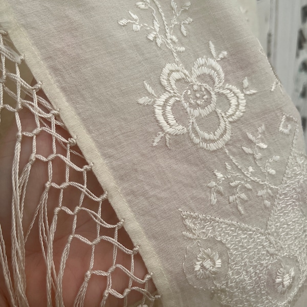 Large Cream Beautiful Silk Embroidered Light Fringed Fine Cotton/Wool Square Piano Shawl/Gypsy Shawl
