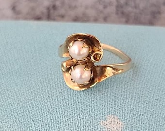 Vintage 9K Pearl Floral Ring