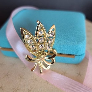 Rhinestone Gold Bouquet Shaped Brooch