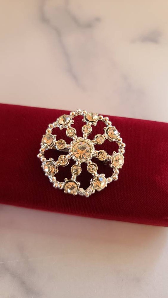 Rhinestone Circular Brooch - image 3