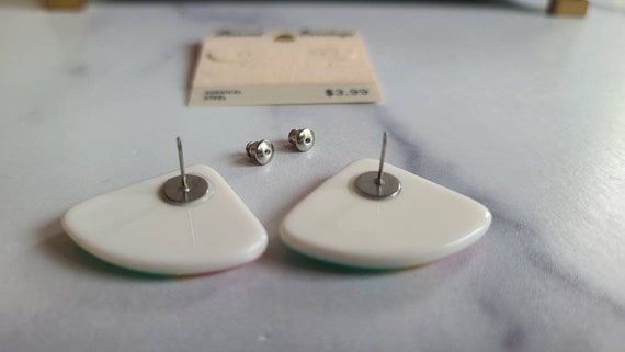 Pastel Plastic Triangular Stud Earrings - image 9