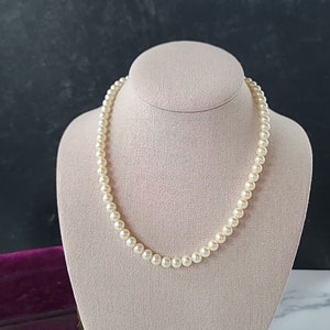 Vintage Faux Pearl Beaded Necklace