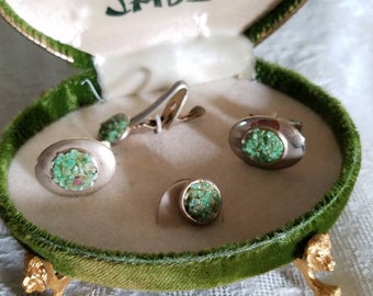 Life Raft Cufflinks & Tie Tack Set Jade Stone On Original Card Gemstone Semi Precious formal Cuff Links Mens Vintage