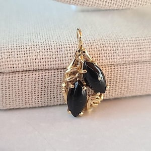 14K Gold Onyx Pendant Vintage