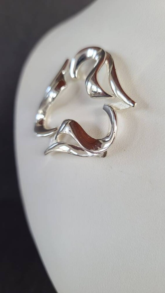 Monet Silver Triangular Brooch - image 4