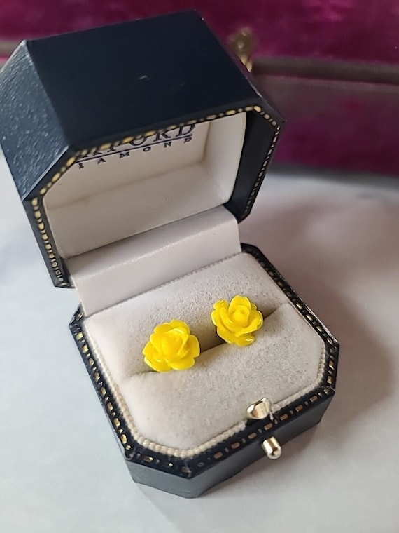 Vintage Yellow Plastic Rose Stud Earrings - image 1
