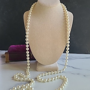 Faux Pearl Hand-knotted Necklace Vintage, READ
