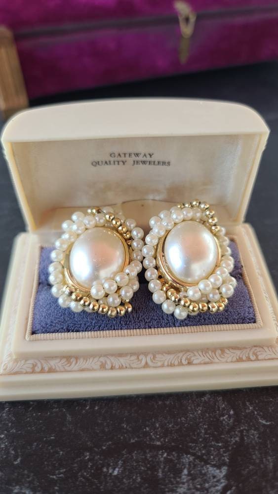 Vintage Faux Pearl Clip-on Earrings 