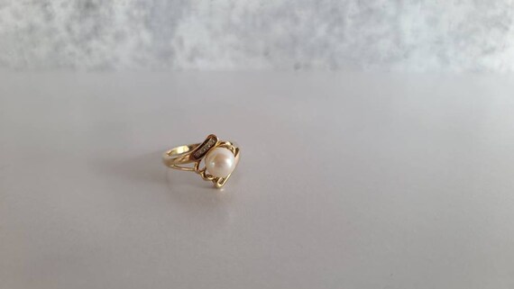 10K Gold Pearl and Diamond Bypass Ring - image 4