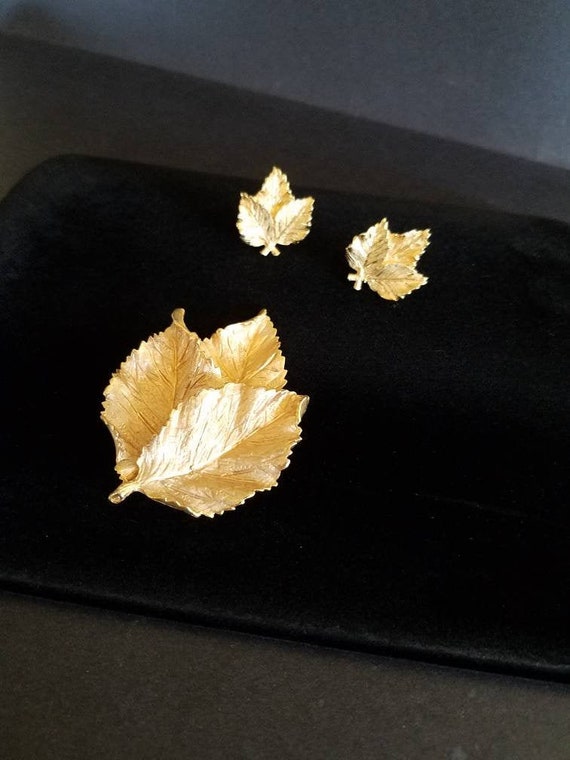 BSK Leaf Parure Jewelry Set, Vintage Costume Jewel