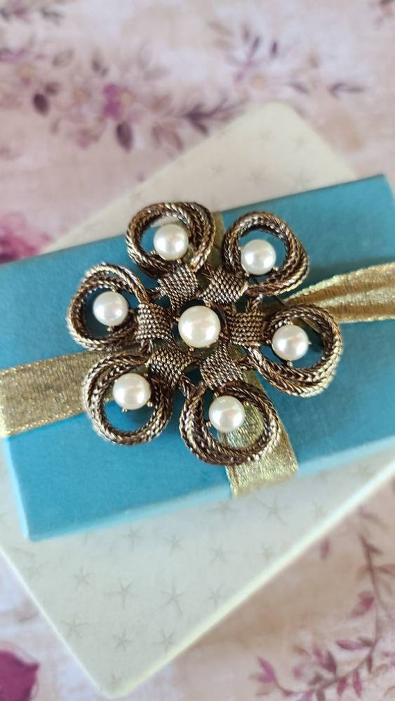 Large Faux Pearl Filigree Flower Brooch