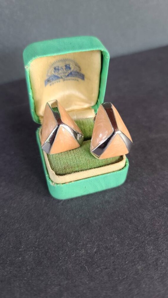 Triangular Silver and Apricot Screwback Earrings - image 3