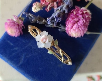 1928 Co Floral Bar Brooch