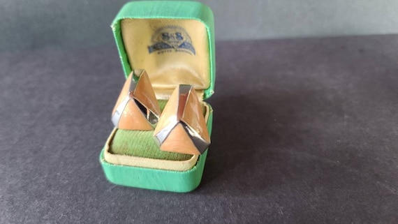 Triangular Silver and Apricot Screwback Earrings - image 1