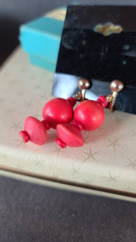 Red Wooden Dangling Clip-on Earrings - image 1