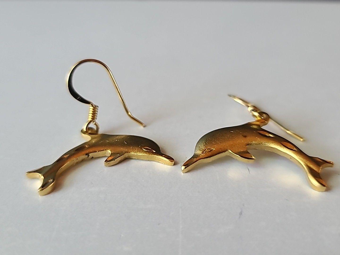 イルカデザインピアス 14K ゴールド イルカデザインピアス 14K ゴールド