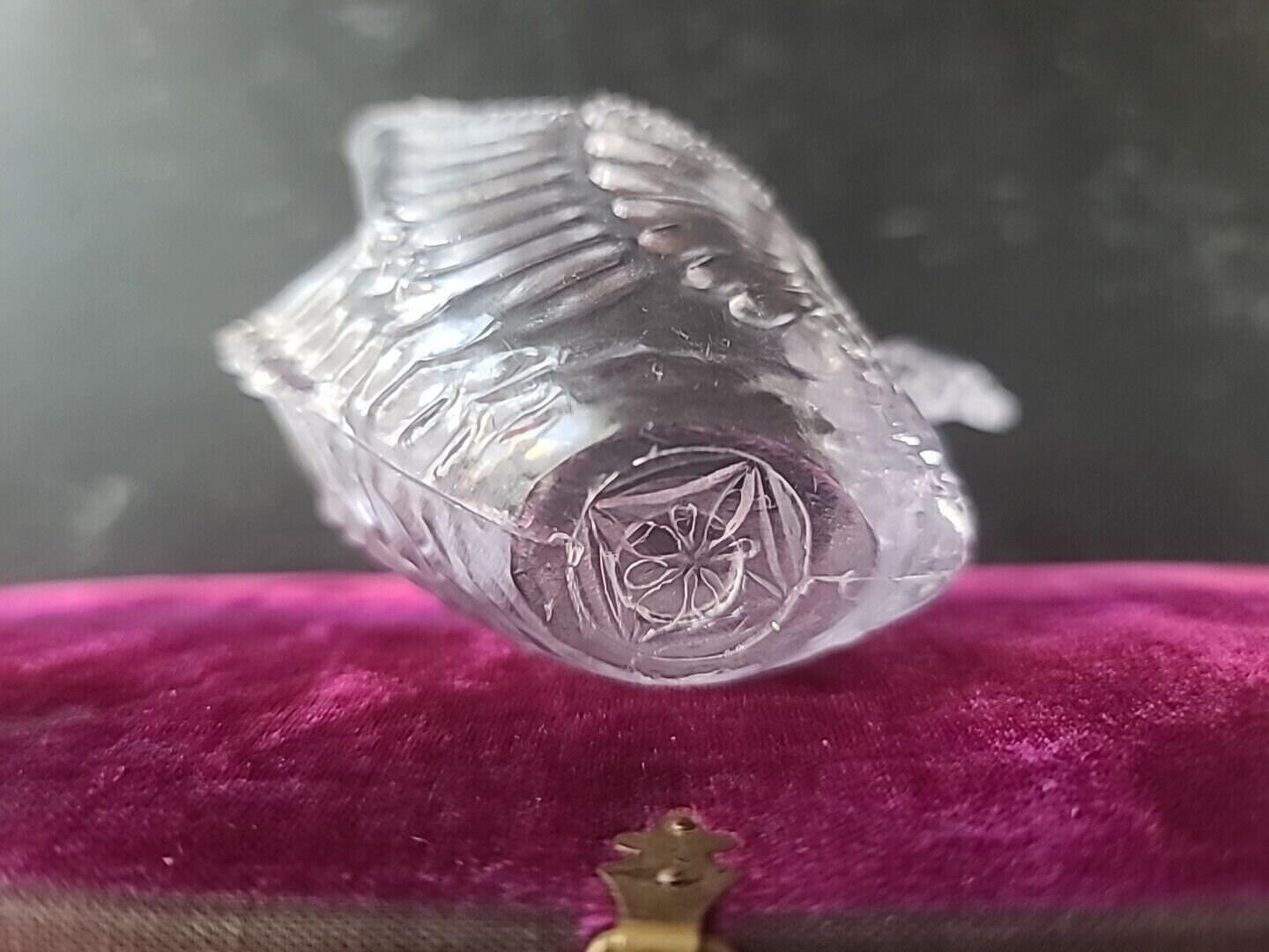 60年代の透明プラスチック製白鳥の置物小物入れ - Etsy 日本