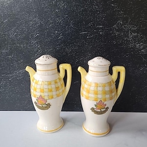 Souvenir Of Callander Canada Salt And Pepper Shakers Vintage
