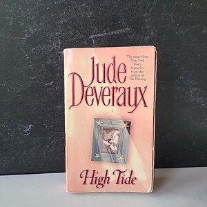High Tide By Jude Devereux Paperback
