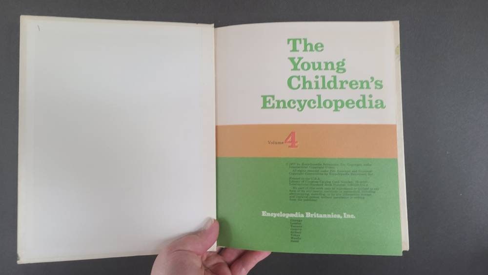 語学・辞書・学習参考書 The Young Children's Encyclopedia THE YOUNG CHILDREN'S ENCYCLOPEDIA Britannica 1985 Hardcover