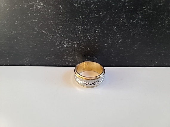 Vintage Two Toned 18K HGE ESPO Etched Band, Size … - image 5