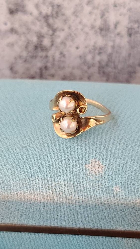 Vintage 9K Pearl Floral Ring