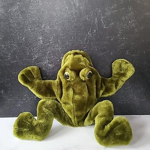 Folktails Frog Puppet Vintage