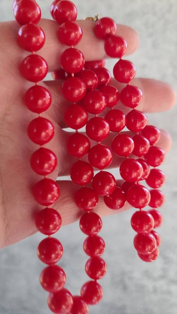 Cherry Red Beaded Necklace - image 4