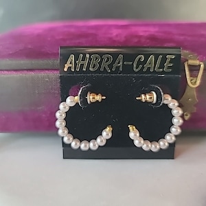 AHBRA-CALE Faux Pearl Beaded Hoop Pierced Earrings NOS