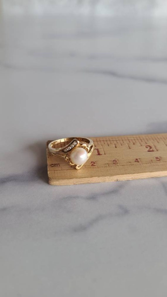 10K Gold Pearl and Diamond Bypass Ring - image 6