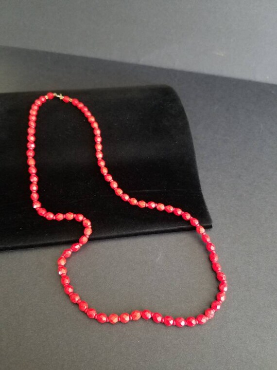 Cherry Red Single Strand Beaded Necklace, Faceted… - image 4