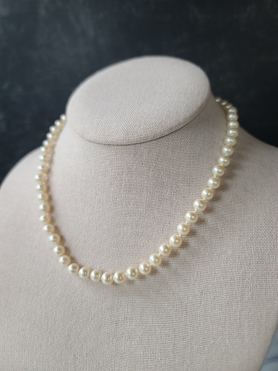Vintage Faux Pearl Beaded Choker Necklace