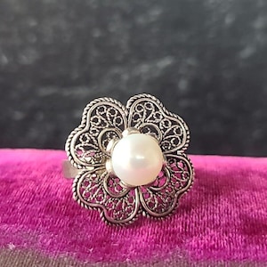 925 Pearl Flower Statement Ring, SIZE US 9.25, Vintage