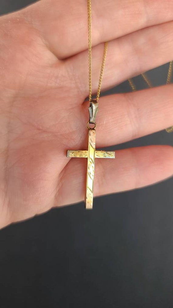 10K GF Etched Cross Pendant Necklace