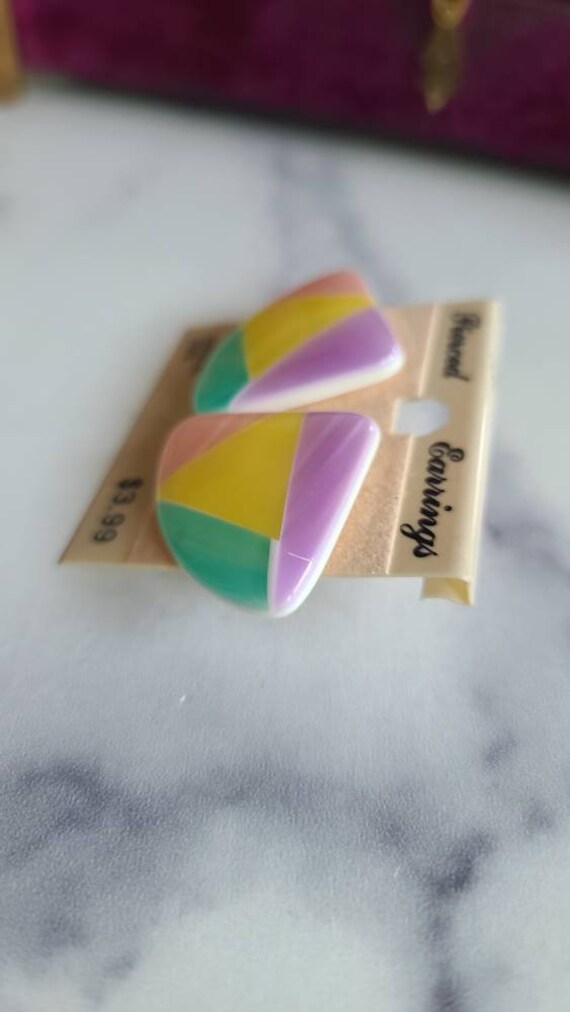 Pastel Plastic Triangular Stud Earrings - image 7