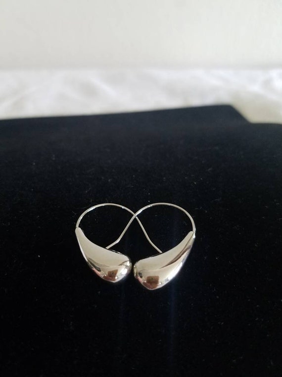 Vintage Minimalist Silver Earrings